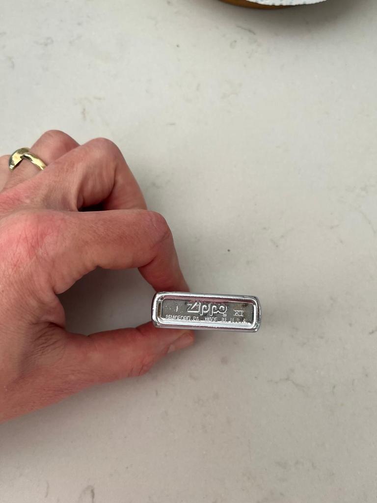 Marlboro Zippo Aansteker Limited Edition, Ophalen of Verzenden, Gebruikt, Aansteker
