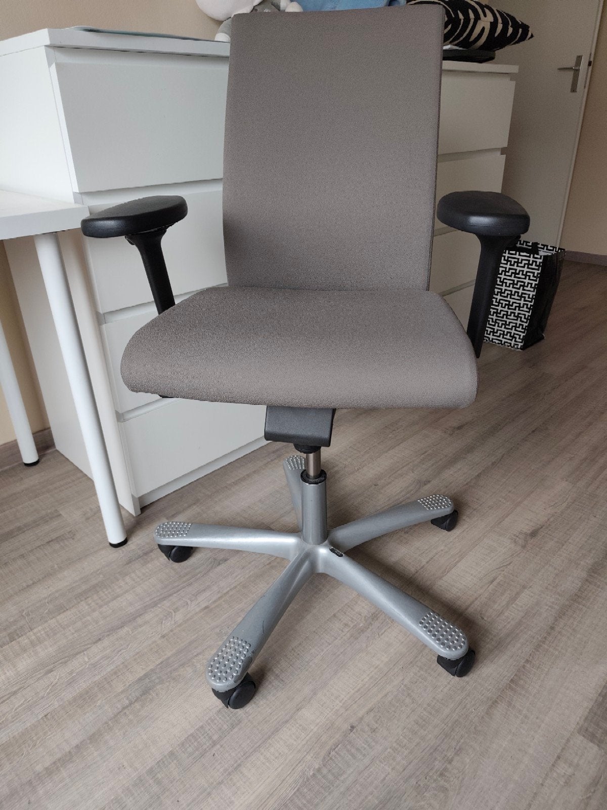 HAG H04 Credo 4600 bureaustoel - Ergonomisch, Ophalen of Verzenden, Ergonomisch, Zwart