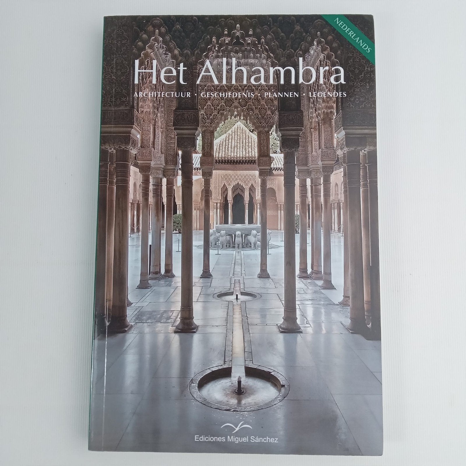 Het Alhambra: Architectuur, Geschiedenis, Plannen, Legendes, Boeken, Ophalen of Verzenden, Gelezen, Architectuur algemeen