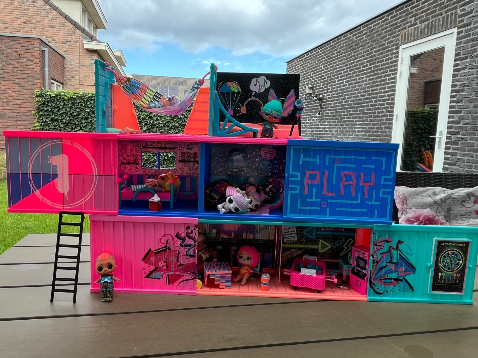 LOL Surprise poppenhuis, Ophalen, Zo goed als nieuw, Poppenhuis