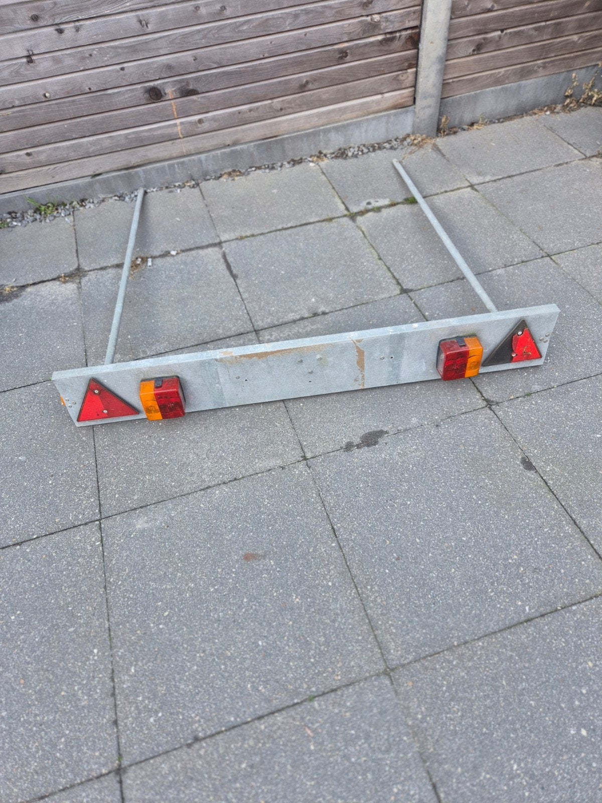 verstelbare lichtbalk voor trailer, Watersport en Boten, Ophalen, Gebruikt, Sloepentrailer, 6 tot 9 meter