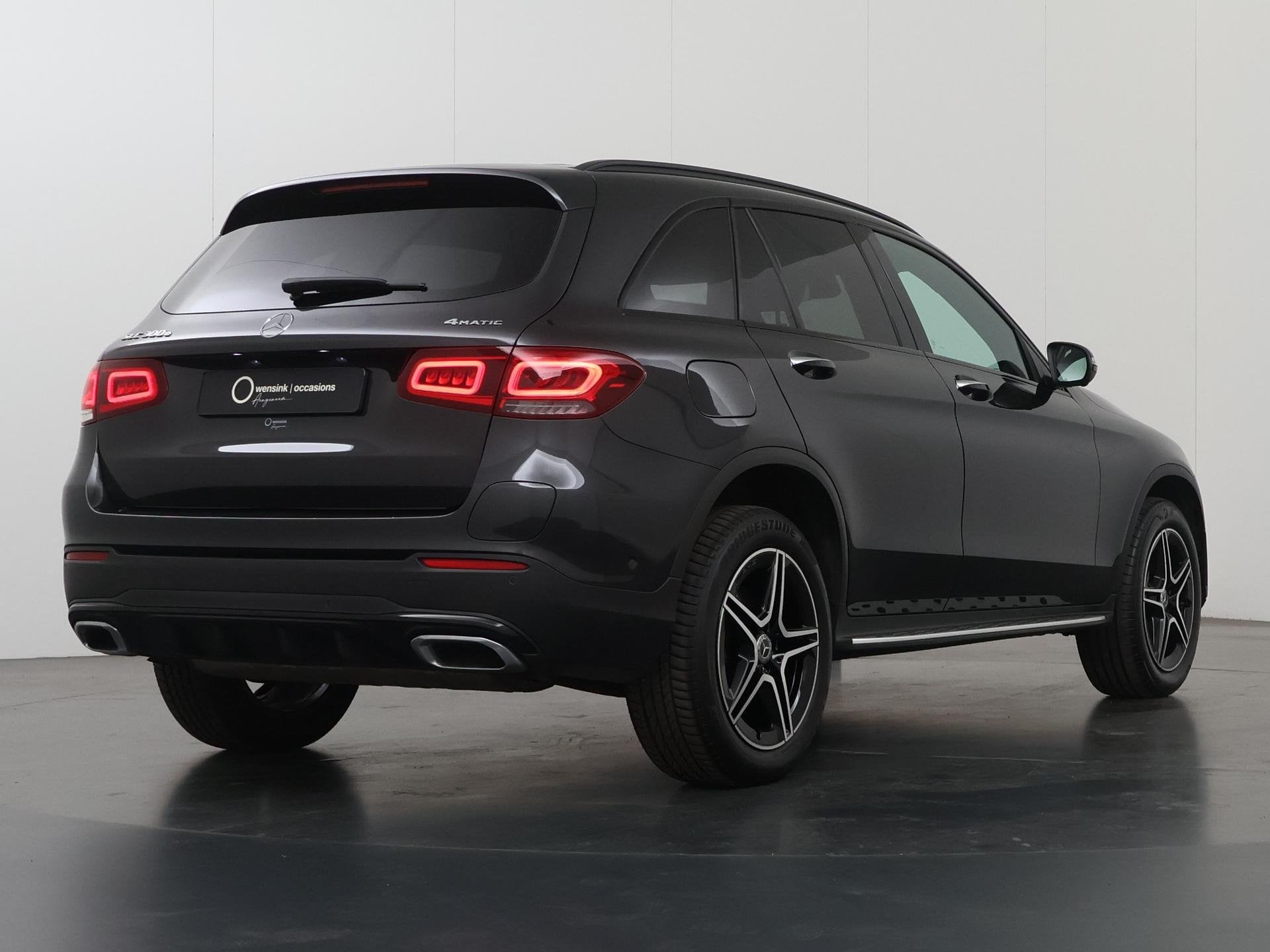 Mercedes-Benz GLC-klasse 300e 4MATIC Premium | Digitale cock, Auto's, Automaat, Gebruikt, 4 cilinders, 2000 kg