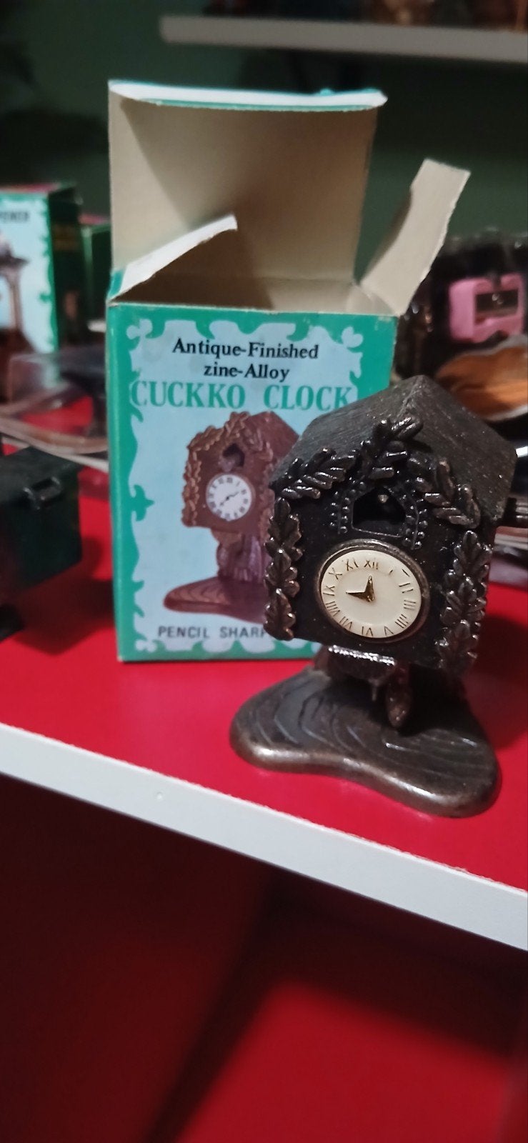 Antieke koekoeksklok puntenslijper, zinklegering, Ophalen