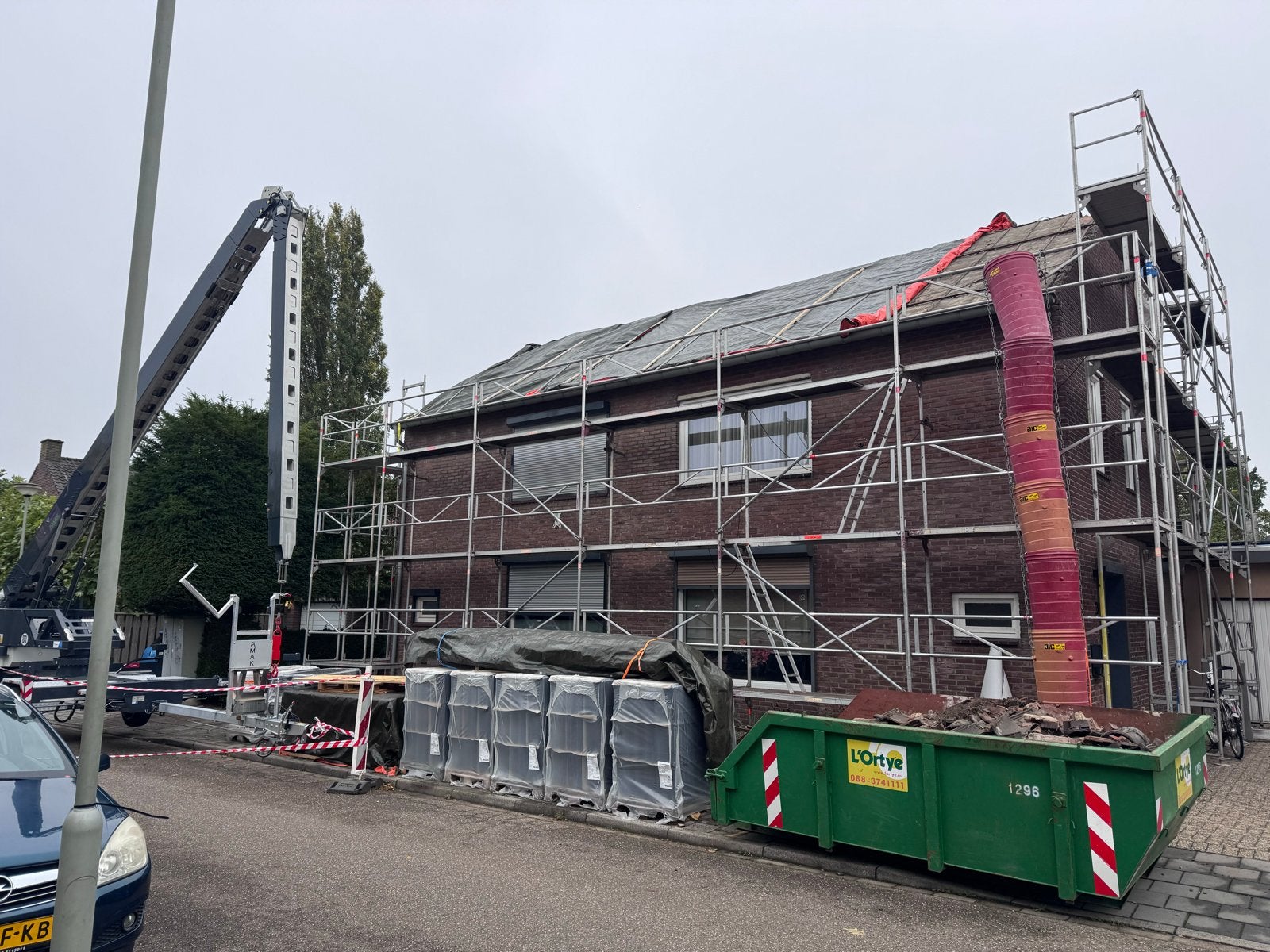 Steiger voor gevelwerkzaamheden, Ophalen, Zo goed als nieuw, Gevelsteiger, 5 meter of hoger