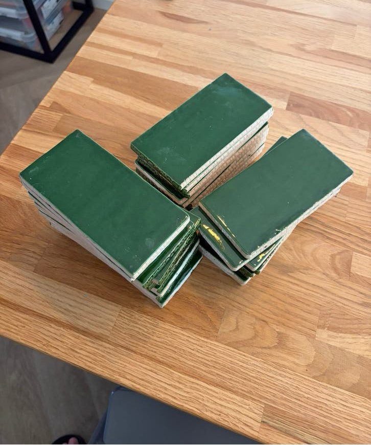 Smaragdgroene tegels 31 stuks, Ophalen, Nieuw, Minder dan 20 cm, Minder dan 5 m²