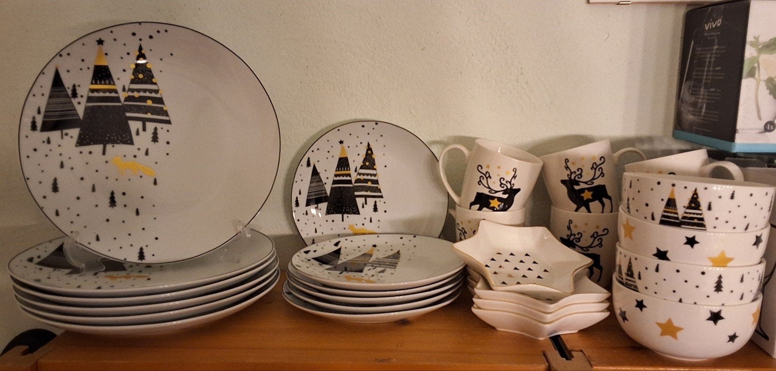 Kerstservies 6 personen wit, zwart, goud, kerst, Ophalen of Verzenden