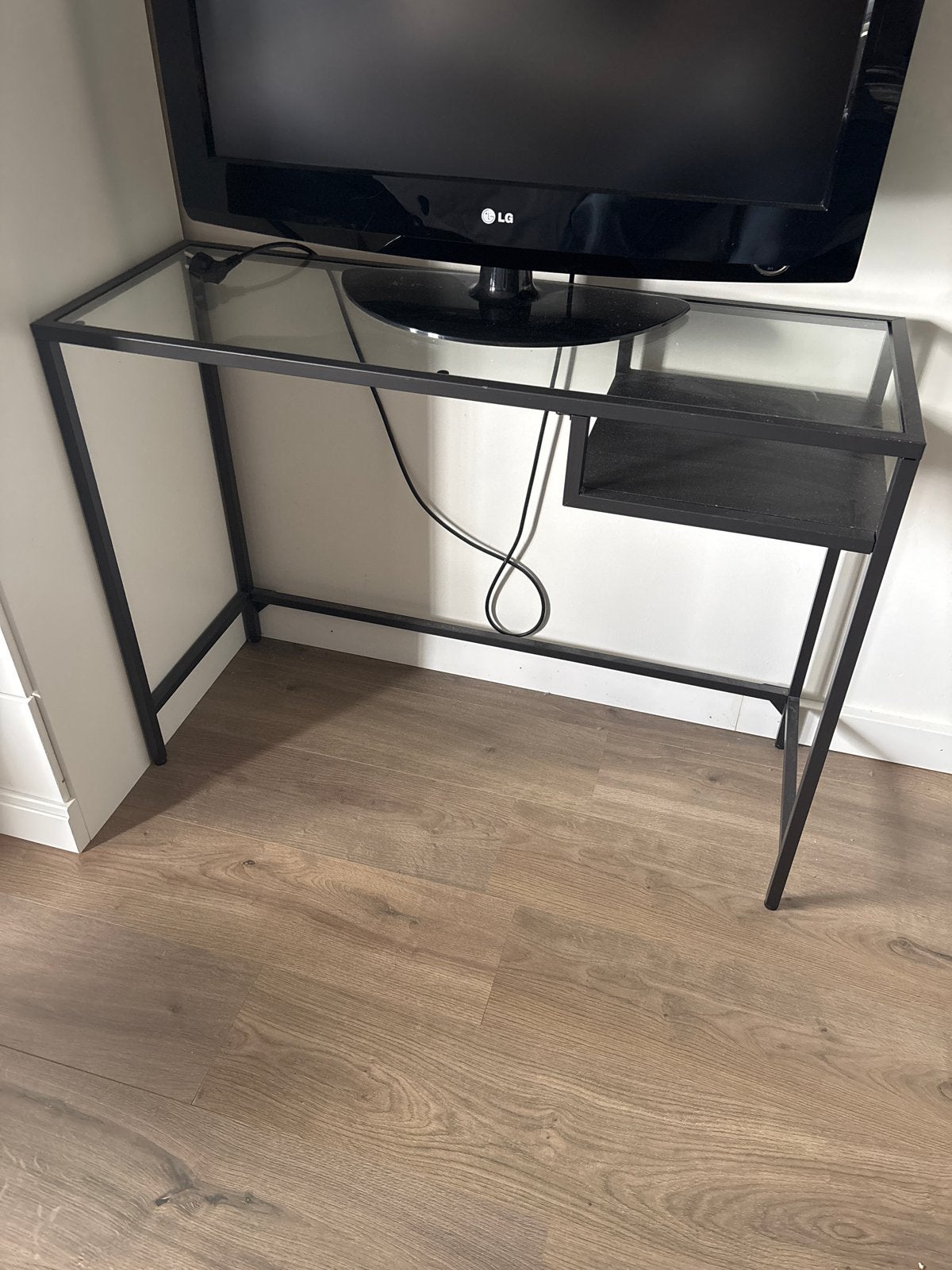Glazen dressoir met metalen frame en extra plank, Ophalen, Gebruikt, 50 tot 100 cm, Glas