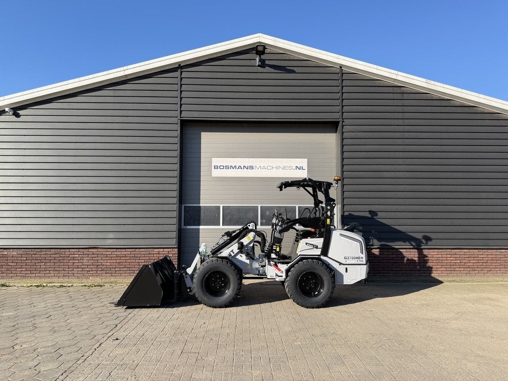 Giant G2700 X-TRA HD+ minishovel NIEUW grey / black, Tobroco, Info@tobroco.nl, Sprendlingenstraat 57
5061 KM  Oisterwijk, NL, Wiellader of Shovel