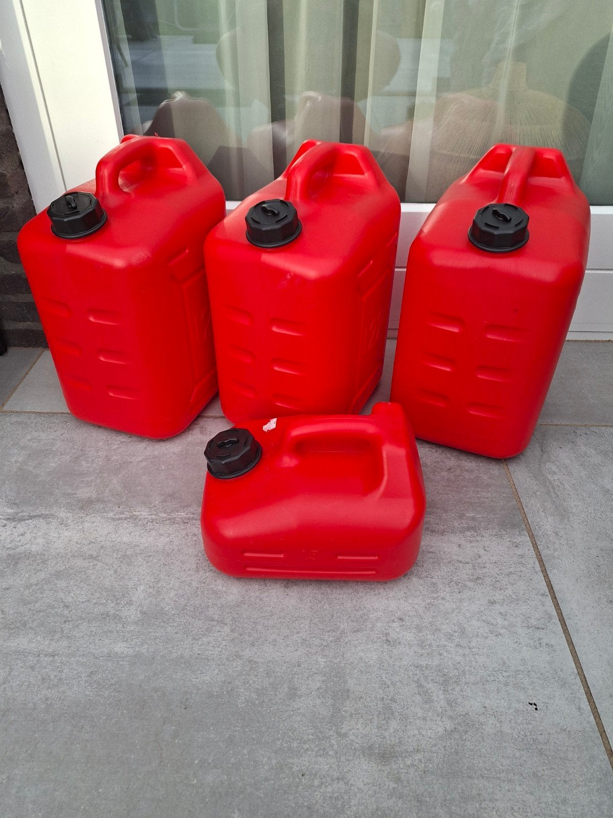 Jerrycan 22 liter en 5 liter, Ophalen of Verzenden