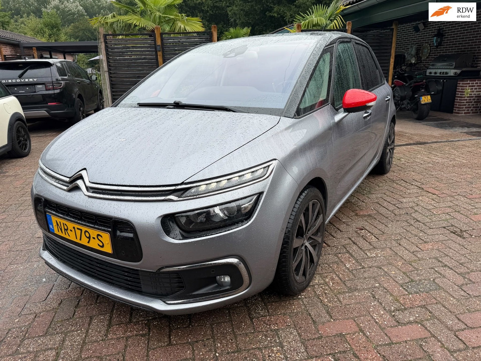 Citroen C4 Picasso 1.6 THP Shine AUTOMAAT, Auto's, Gebruikt, Euro 6, 4 cilinders, Leder en Stof