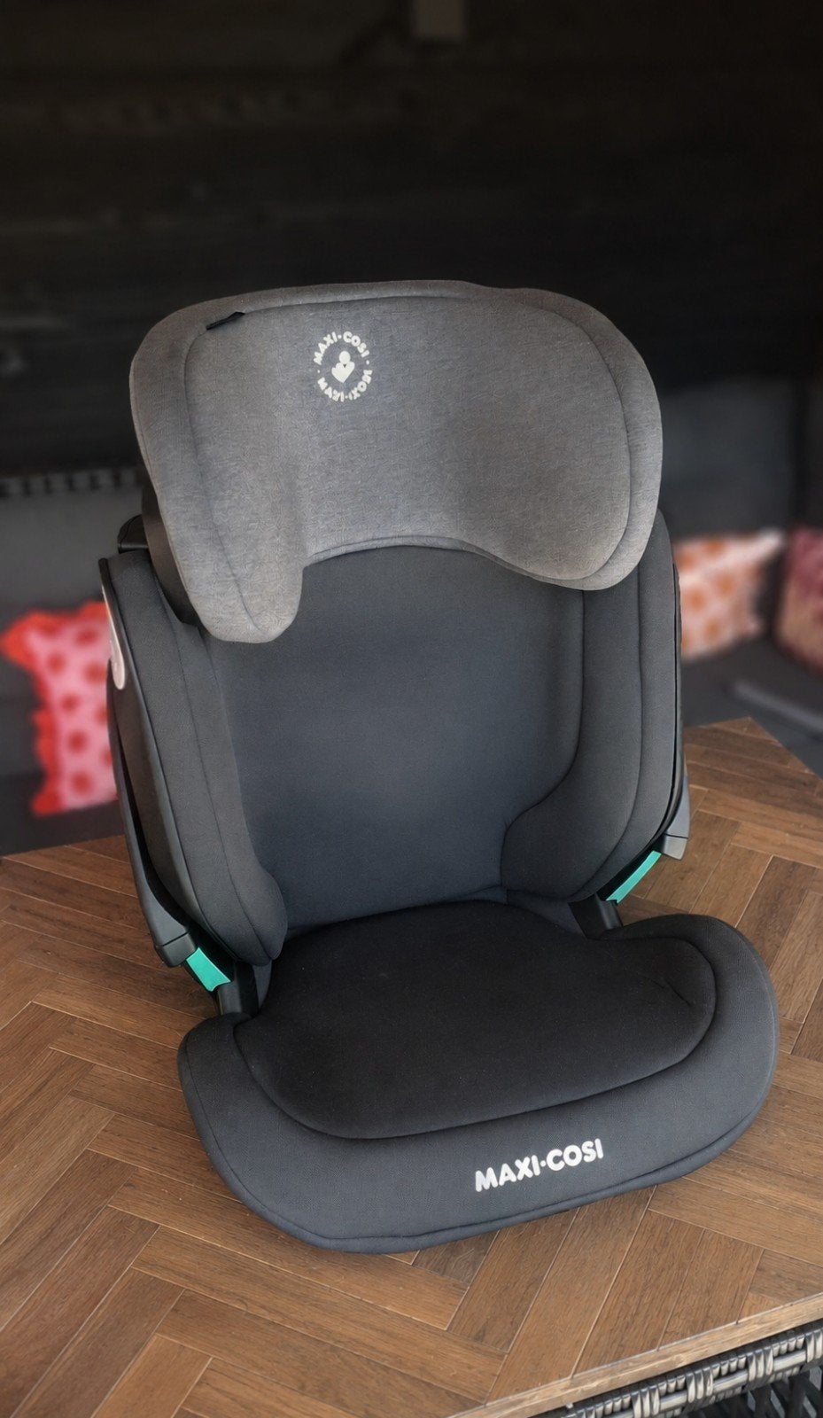 Maxi Cosi Kore Autostoel - Zo goed als nieuw, 2024, Ophalen, Autogordel of Isofix, 15 t/m 36 kg, Zo goed als nieuw