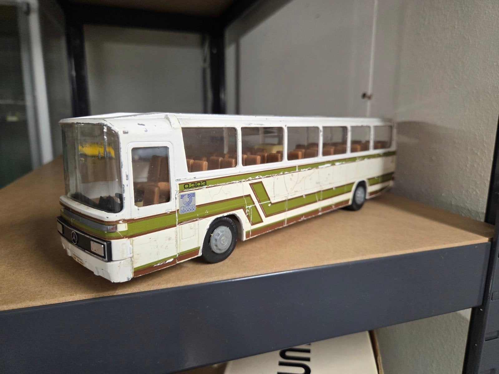 Mercedes benz 0303 touringcar bus conrad, Ophalen, Bus of Vrachtwagen, Conrad
