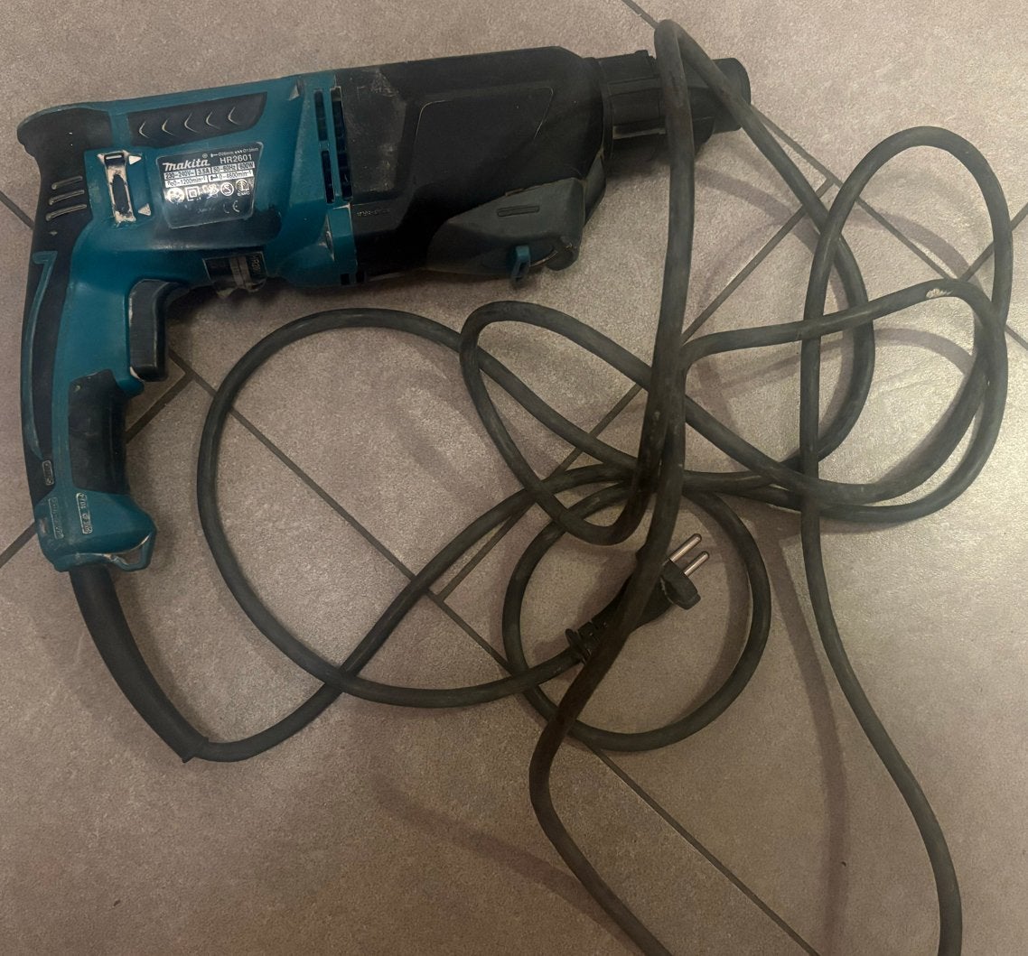 Makita boorhamer HR2601 sds plus, Boor- en/of Breekhamer, Ophalen of Verzenden, Klopboormechanisme, Gebruikt