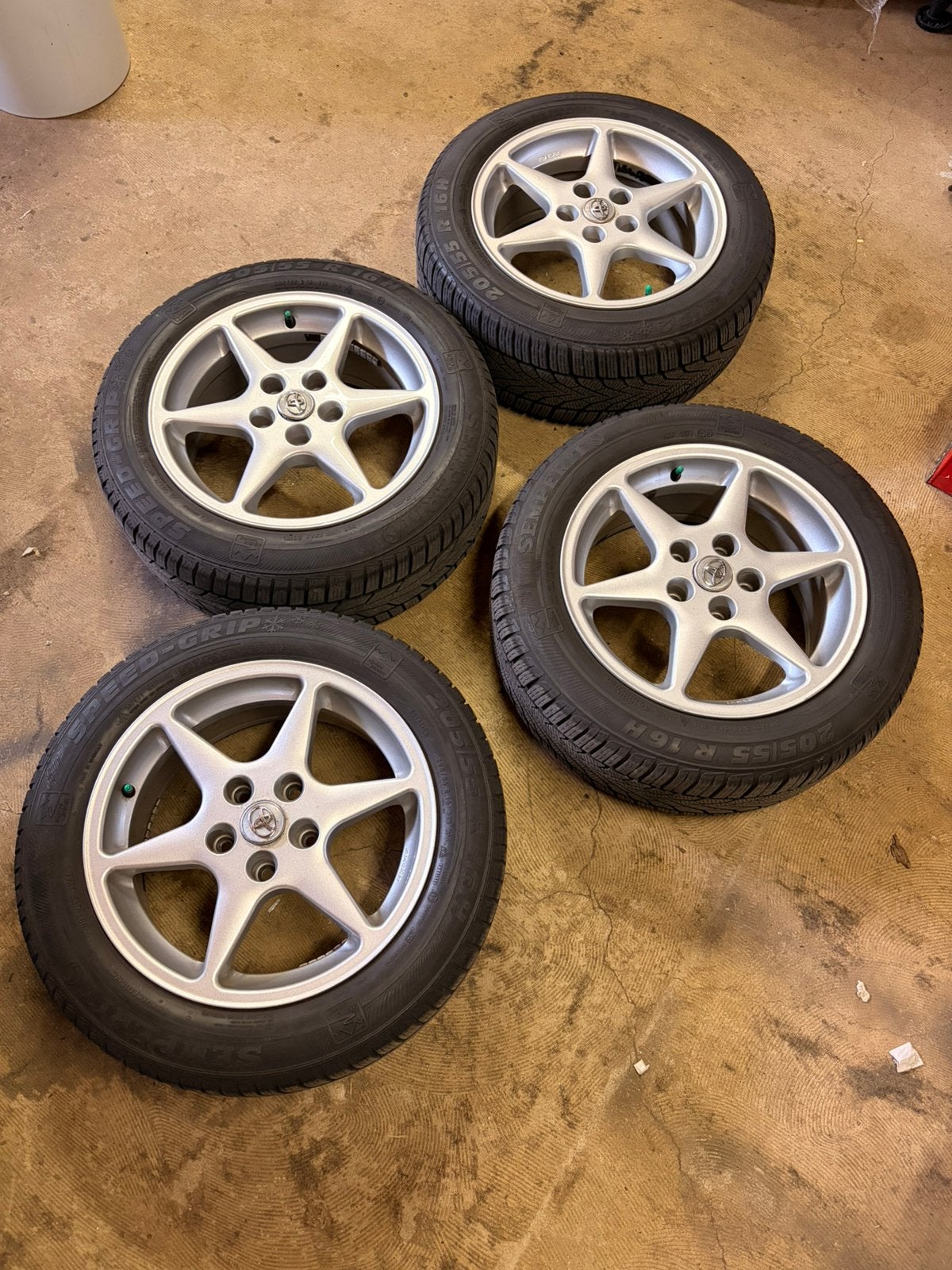 Toyota velgen, Auto-onderdelen, Banden en Velgen, Velg(en), Zomerbanden, 16 inch, 205 mm, Ophalen
