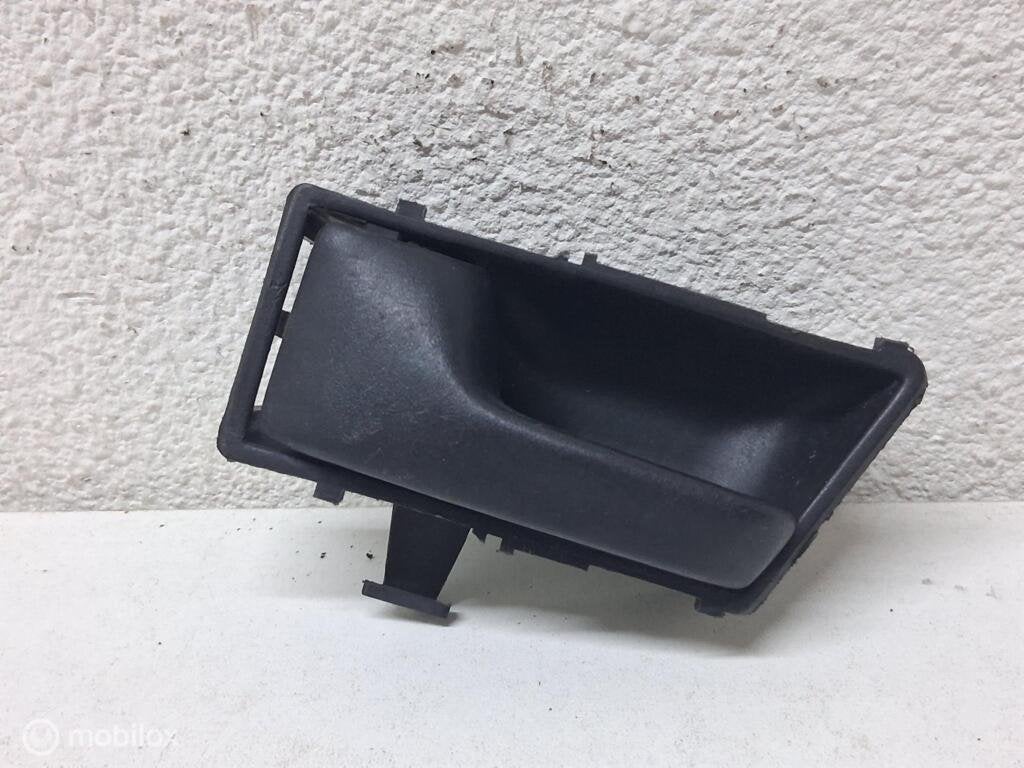 Binnenwerk handgreep Lv Vw Corrado 2.0 321837235A, Gebruikt, Volkswagen, Ophalen of Verzenden