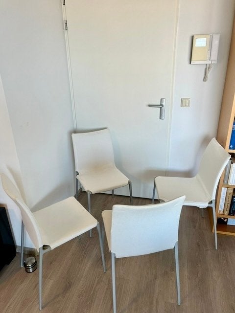 Zanotta eetkamerstoelen Lia, 4 stuks, Ophalen, Overige kleuren, Design, Zo goed als nieuw