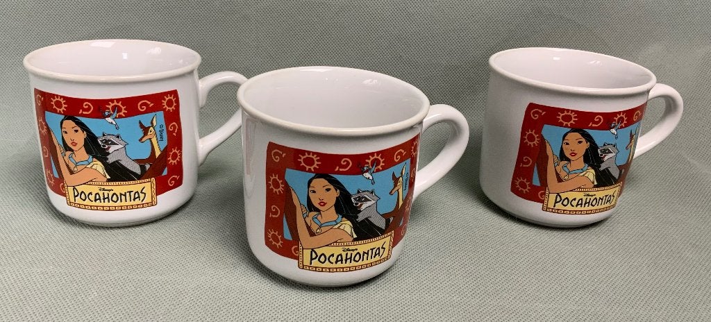 3 Disney vintage 90s Pocahontas bekers, rood achtergrond, Ophalen of Verzenden, Pocahontas of Kl. Zeemeermin, Zo goed als nieuw