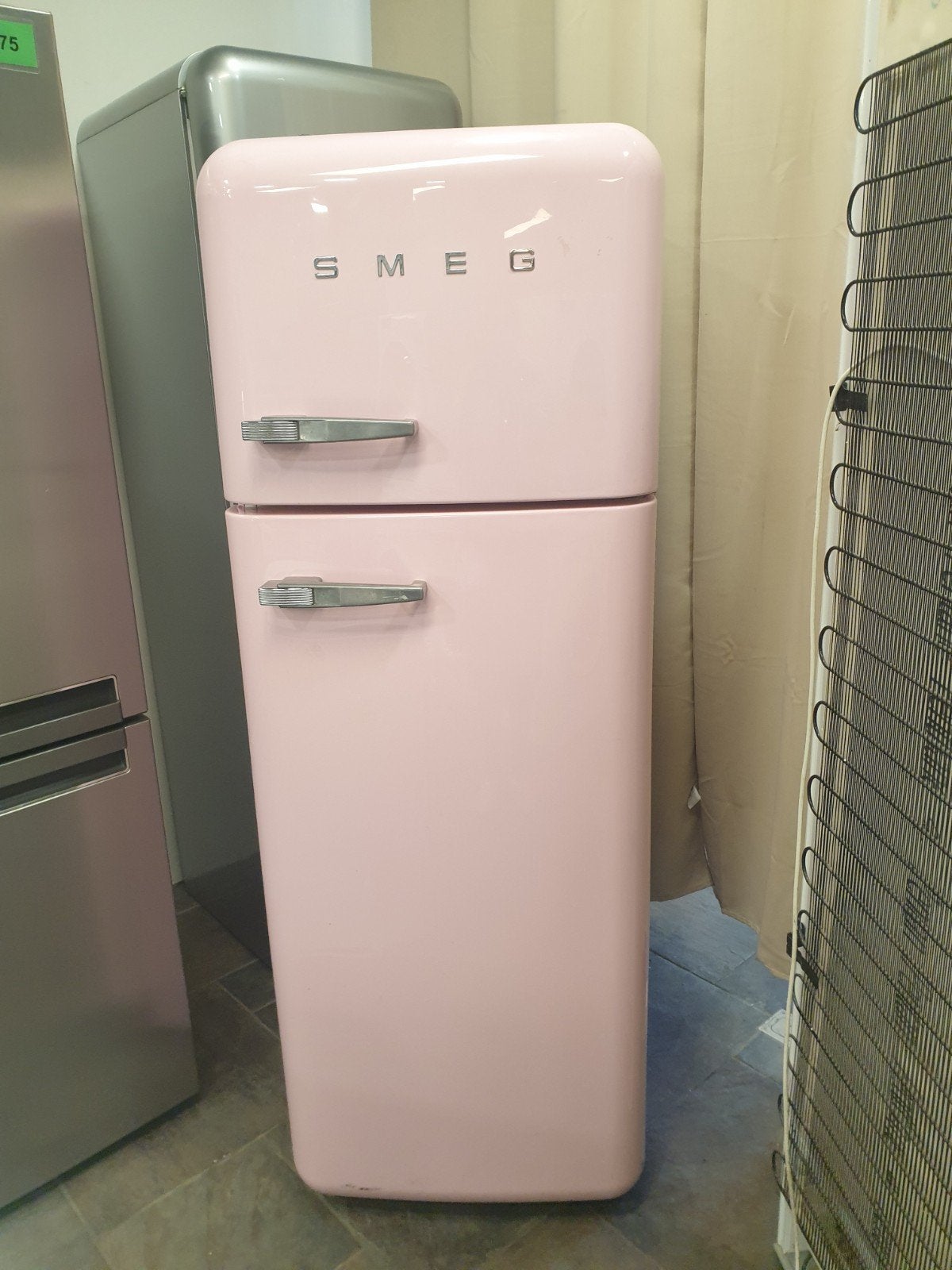 koelvries combinatie SMEG ROZE , INC GARANTIE, Ophalen, Gebruikt, 200 liter of meer, 60 cm of meer