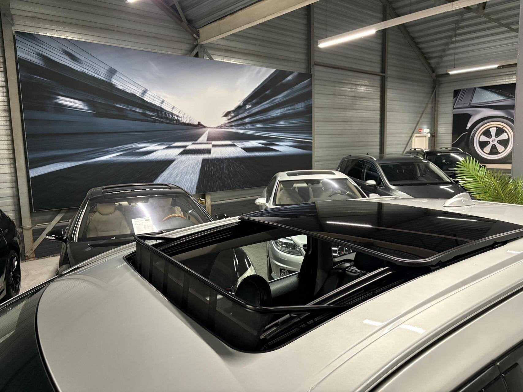 Volvo XC60 2.0 T5 Ocean Race 245PK|Trekhaak|Leder|Pano|Cruis, Auto's, Volvo, 15 km/l, Gebruikt, 4 cilinders, 1969 cc