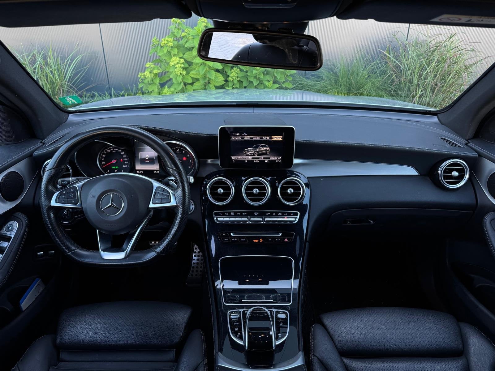 Mercedes-Benz GLC-klasse 350e 4MATIC AMG M18 NAVI|LEDER|SPOR, Automaat, Stof, Gebruikt, Zwart