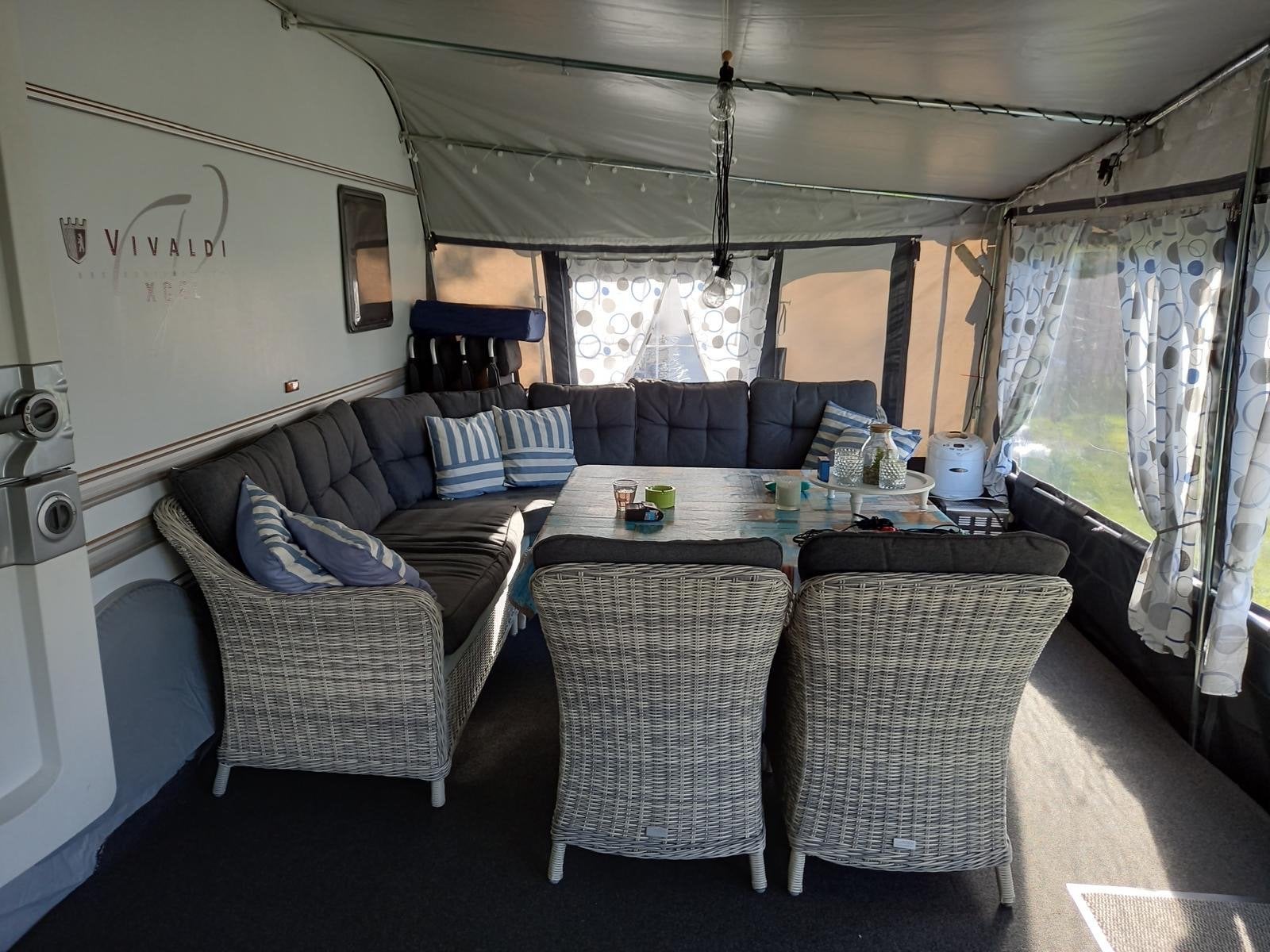 Ruime voortent voor caravan - Zo goed als nieuw, Ophalen, Zo goed als nieuw, Polyester, Overige merken