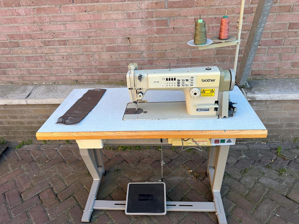 Industrie naaimachine brother F-40 full automaat, Gebruikt, Ophalen of Verzenden, Naaimachine, Industrieel
