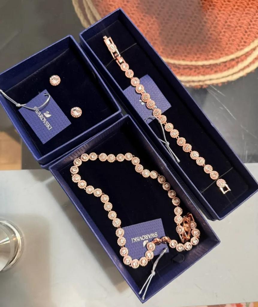 Sieraden setje nieuw, Ophalen, Nieuw, Overige materialen