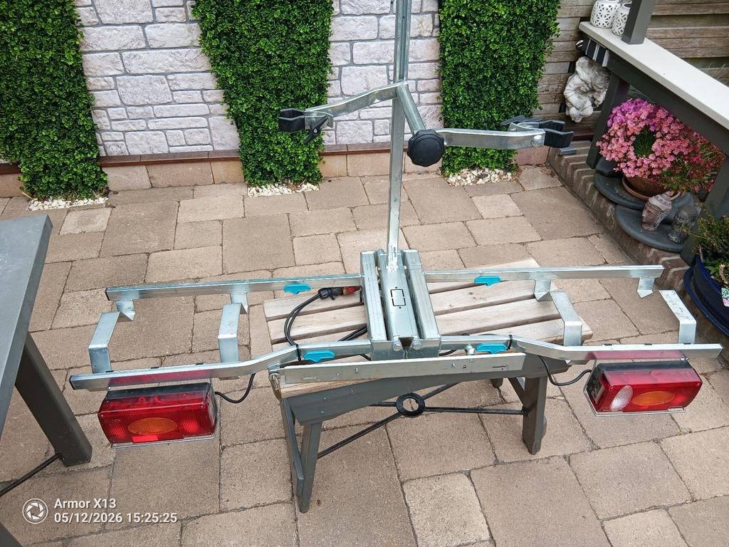 Fietsendrager, Ophalen, Zo goed als nieuw