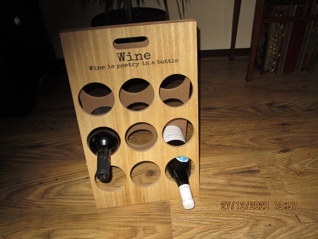 Wijnrek 48x30 cm 9 flessen “wine is poetry in a bottle”, Ophalen of Verzenden, Nieuw, Hout, 5 tot 15 flessen