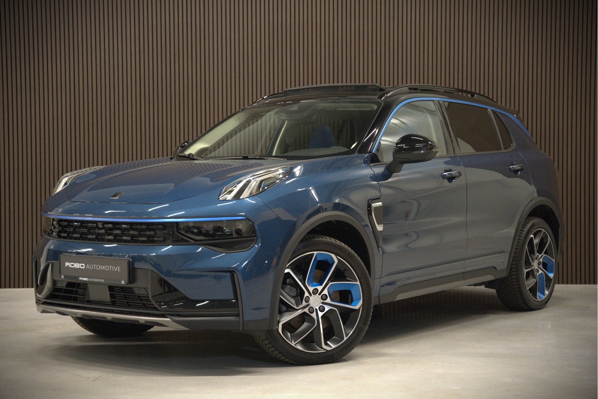 Lynk & Co 01 1.5 | Panoramadak | Stoelverwarming | Keyless |, Stof, Blauw, Bedrijf, 1854 kg
