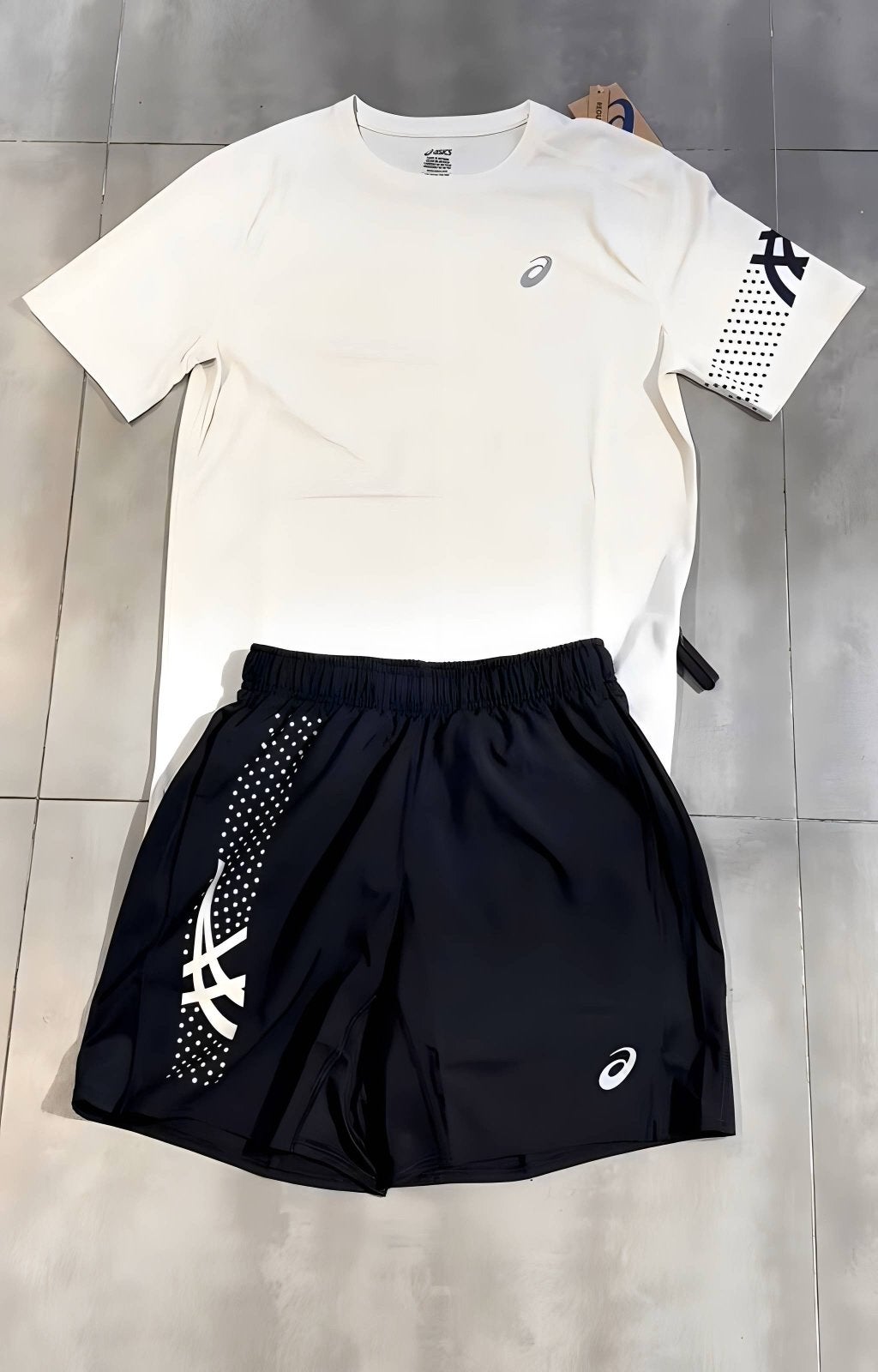 Witte Asics Zomer Setjes - Bestel of Haal Op!, Ophalen of Verzenden, Nieuw, Wit, Hardlopen of Fietsen