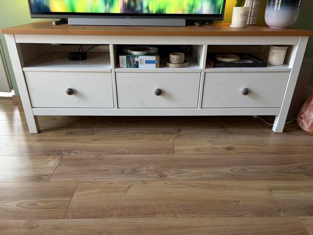 Tv bench Ikea Hemnes, Ophalen, Zo goed als nieuw, 25 tot 50 cm, Minder dan 100 cm
