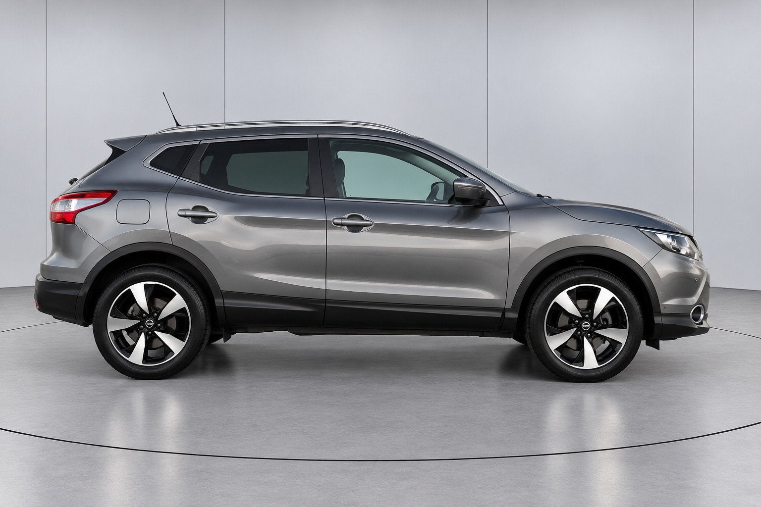 Nissan Qashqai 1.2 N-Connecta/NAVI/CAMERA/NW APK, Voorwielaandrijving, Dealer onderhouden, Gebruikt, 4 cilinders