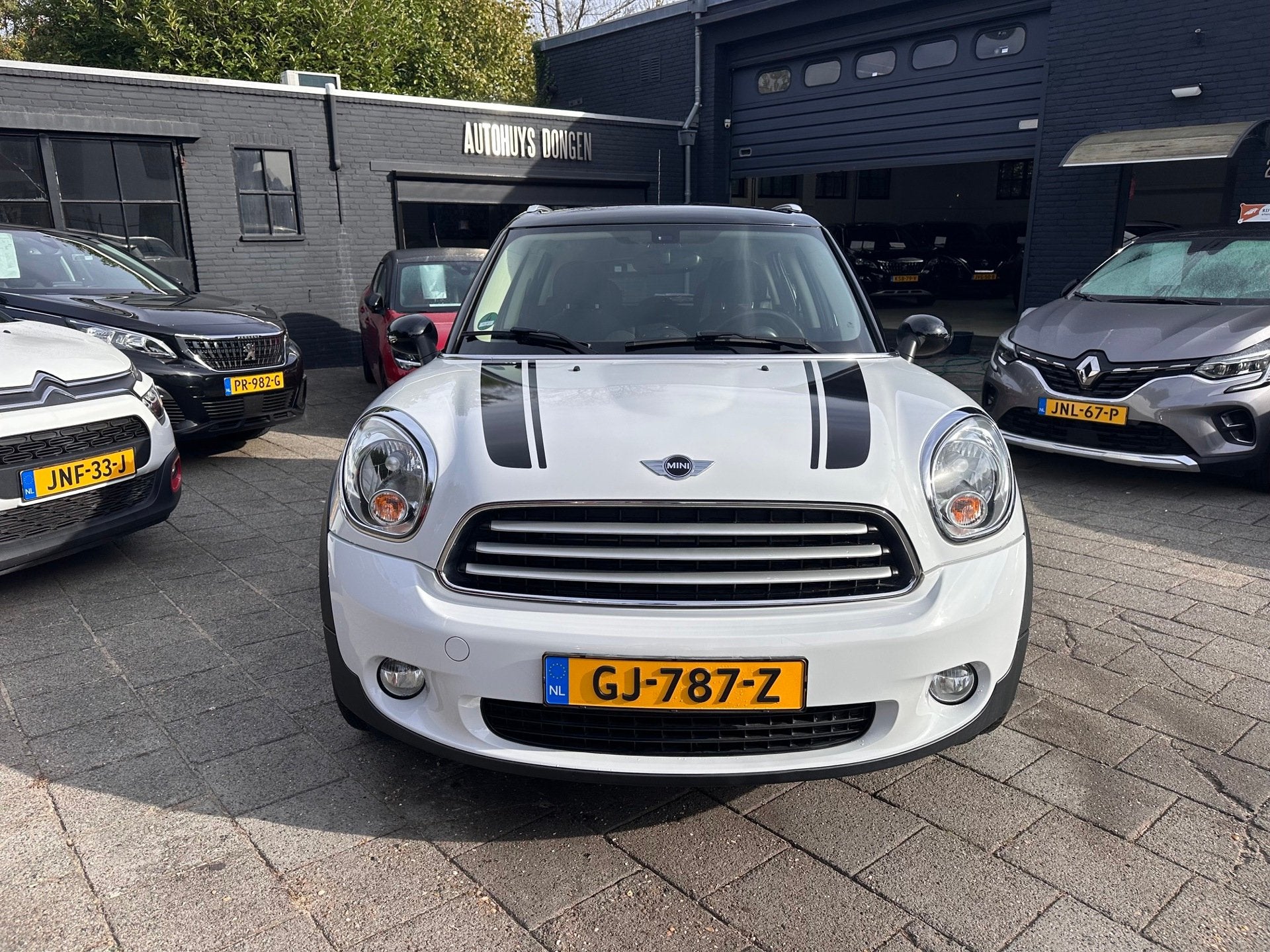 Mini Countryman 1.6 Cooper 122pk|Afn. Trkhk|Panodak|All Seas, Voorwielaandrijving, Gebruikt, Euro 6, Stoelverwarming