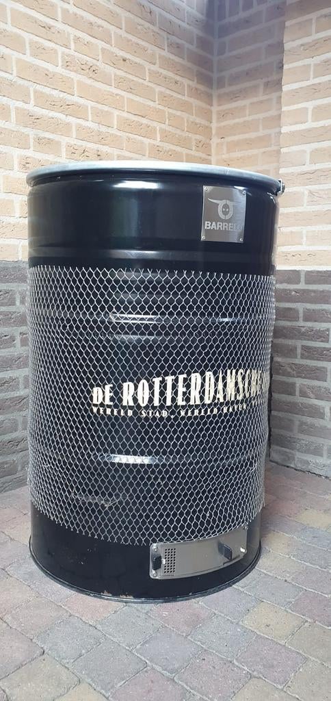BarrelQ 200L BBQ/Vuurkorf - Zo goed als nieuw, Ophalen, Zo goed als nieuw, BarrelQ