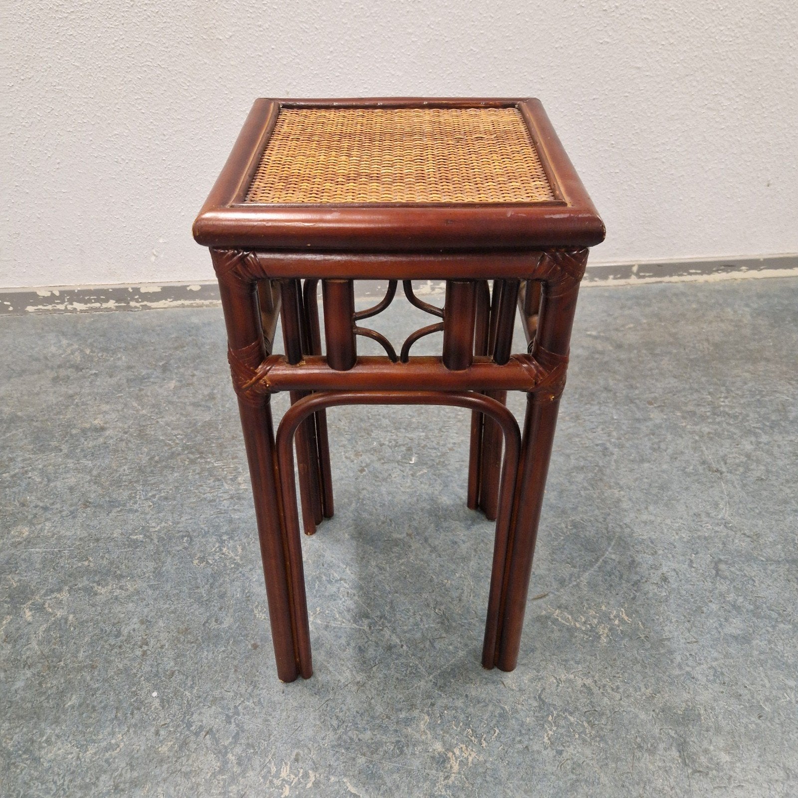 vintage bamboe tafel pilaar plantentafel zuil, Ophalen of Verzenden, Huis en Inrichting