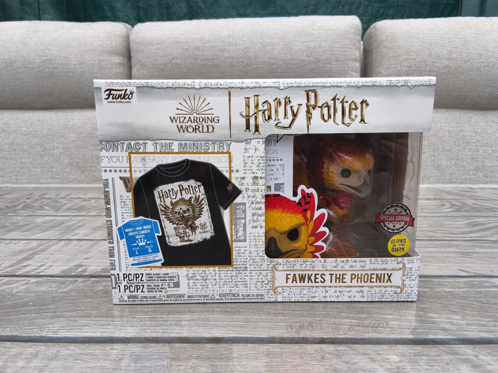 Harry Potter  - fawkes the phoenix met T-shirt, Ophalen of Verzenden, Nieuw