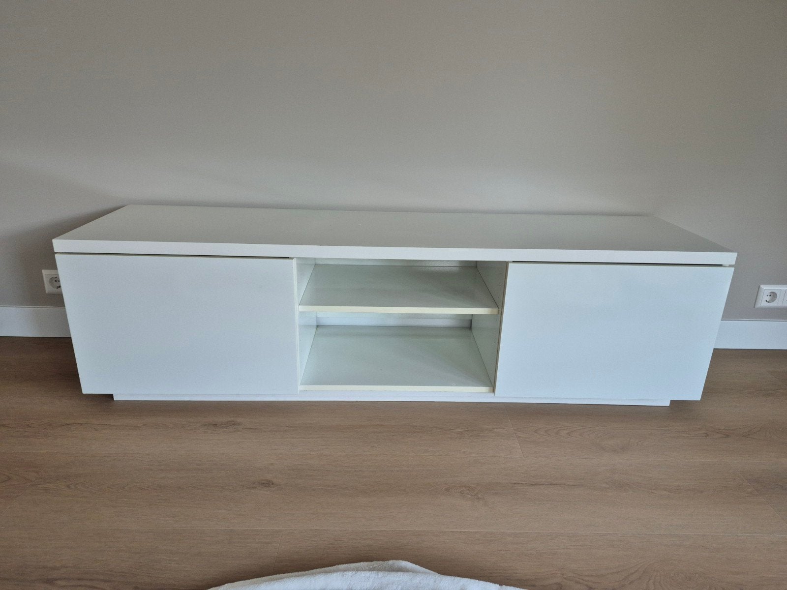 IKEA Besta tv‑meubel hoogglans wit – 160 cm, Ophalen, Gebruikt, 1 of 2 laden, 150 tot 200 cm
