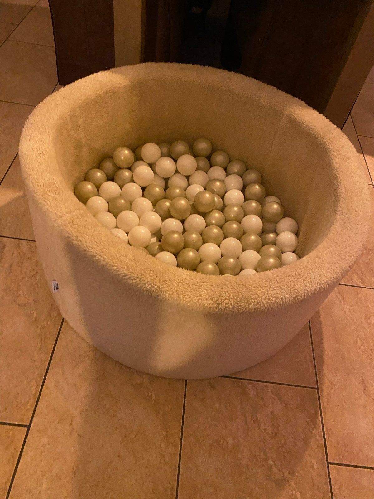 Ballenbak Mojo met ballen - 82 cm diameter, 40 cm hoog, Ophalen, Zo goed als nieuw, Jongen of Meisje