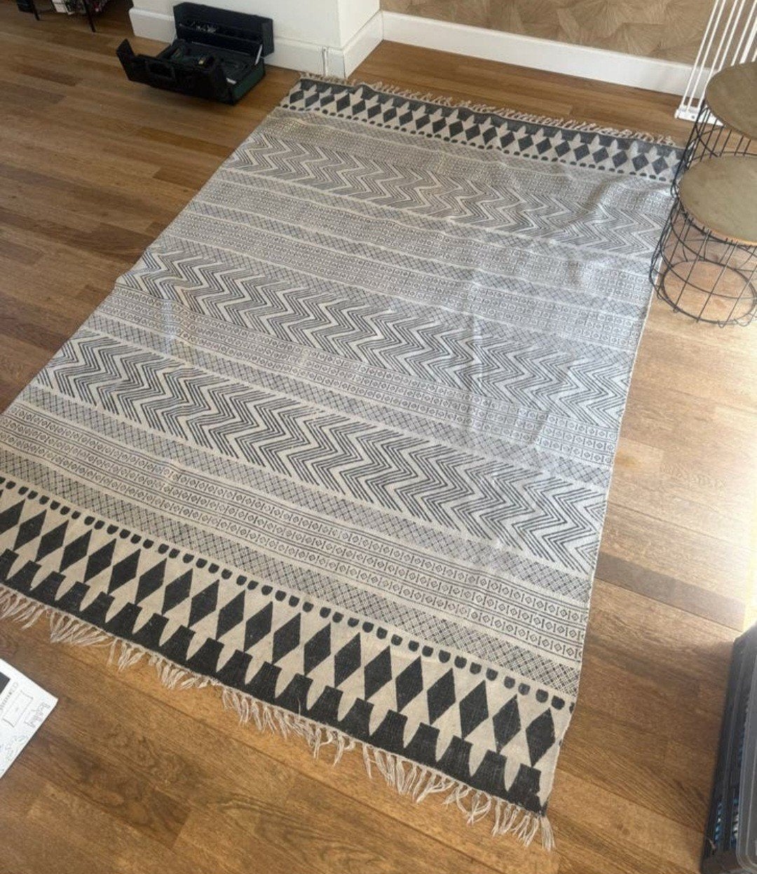 Vtwonen vloerkleed 170x230 zwart witg grijs / dunne kleed, 150 tot 200 cm, 200 cm of meer, Ophalen of Verzenden, Zo goed als nieuw
