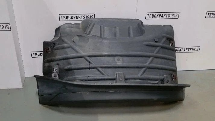 Scania Body & Chassis Parts Spatbord voor Li. boven Scania, Auto-onderdelen, Vrachtwagen-onderdelen, Ophalen, Gebruikt, Scania