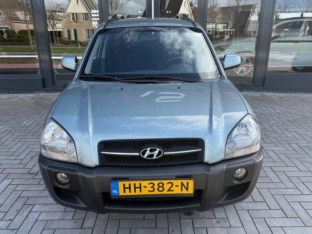 Hyundai Tucson 2.0i Active, Auto's, Hyundai, Gebruikt, 4 cilinders, Handgeschakeld, Grijs