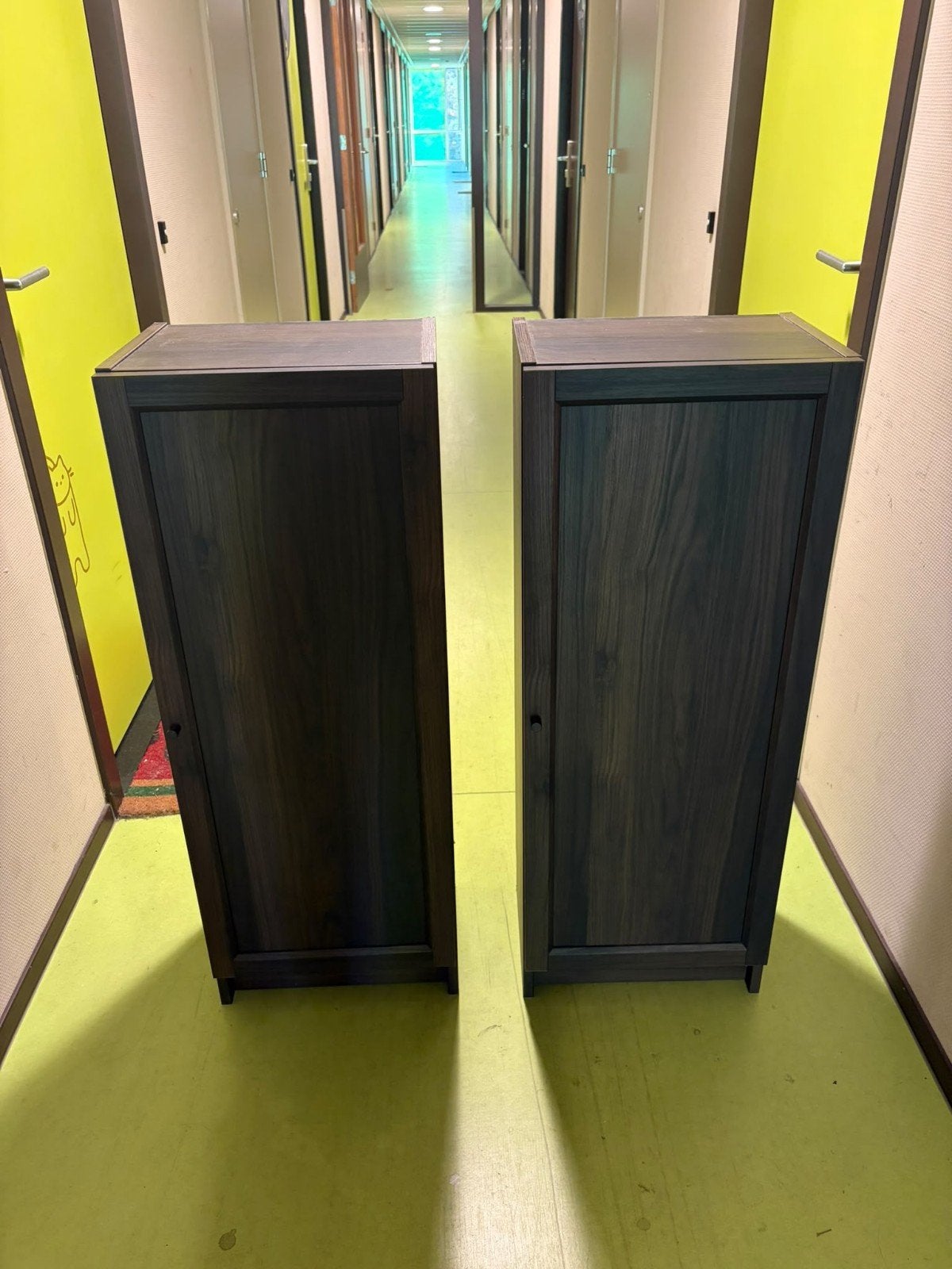 2 IKEA Billy kasten met Oxberg deuren, walnoot bruin, Ophalen, Minder dan 50 cm, Met deur(en), 100 tot 150 cm