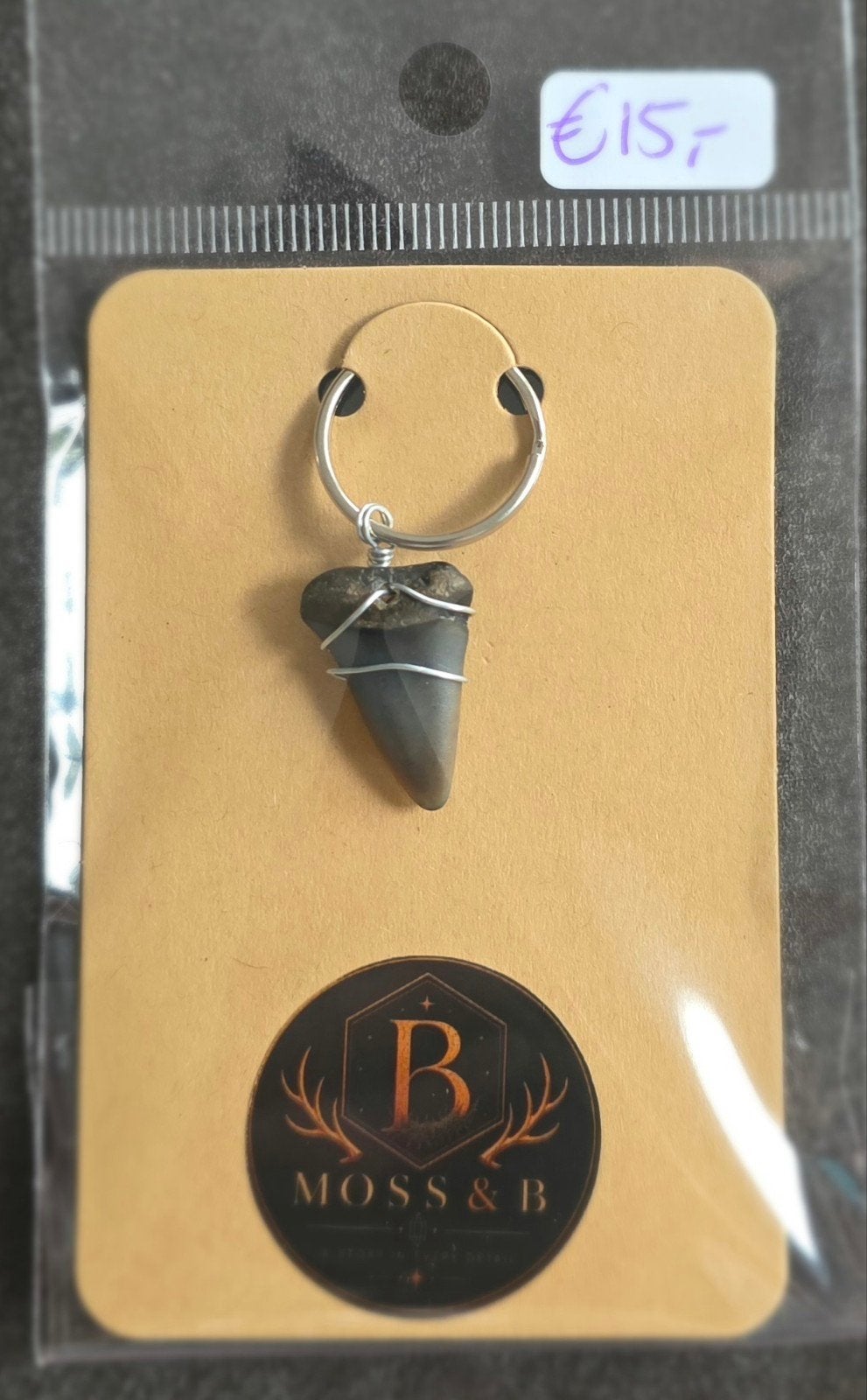 unieke sleutelhanger met fossiele haaientand, Ophalen of Verzenden, Nieuw, Dier of Natuur