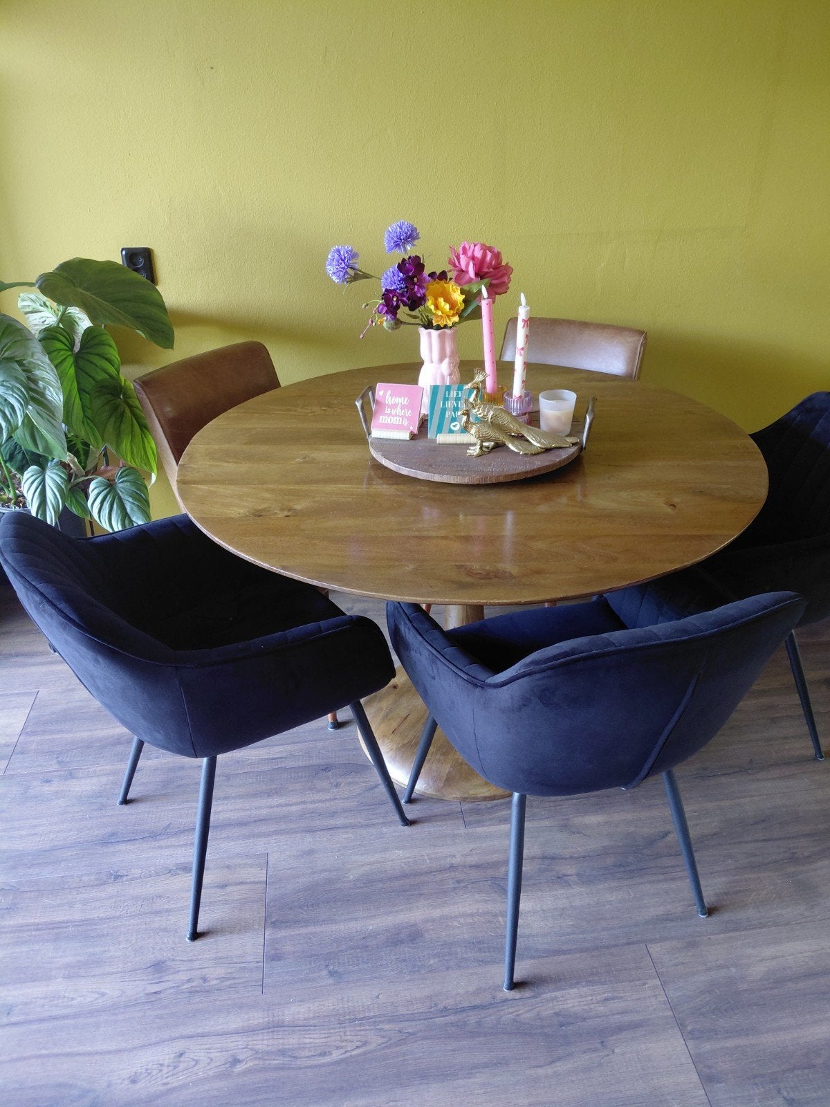 Mooie ronde mango houten eettafel - Ø 120 cm, Ophalen, Rond, Zo goed als nieuw, Vijf personen of meer