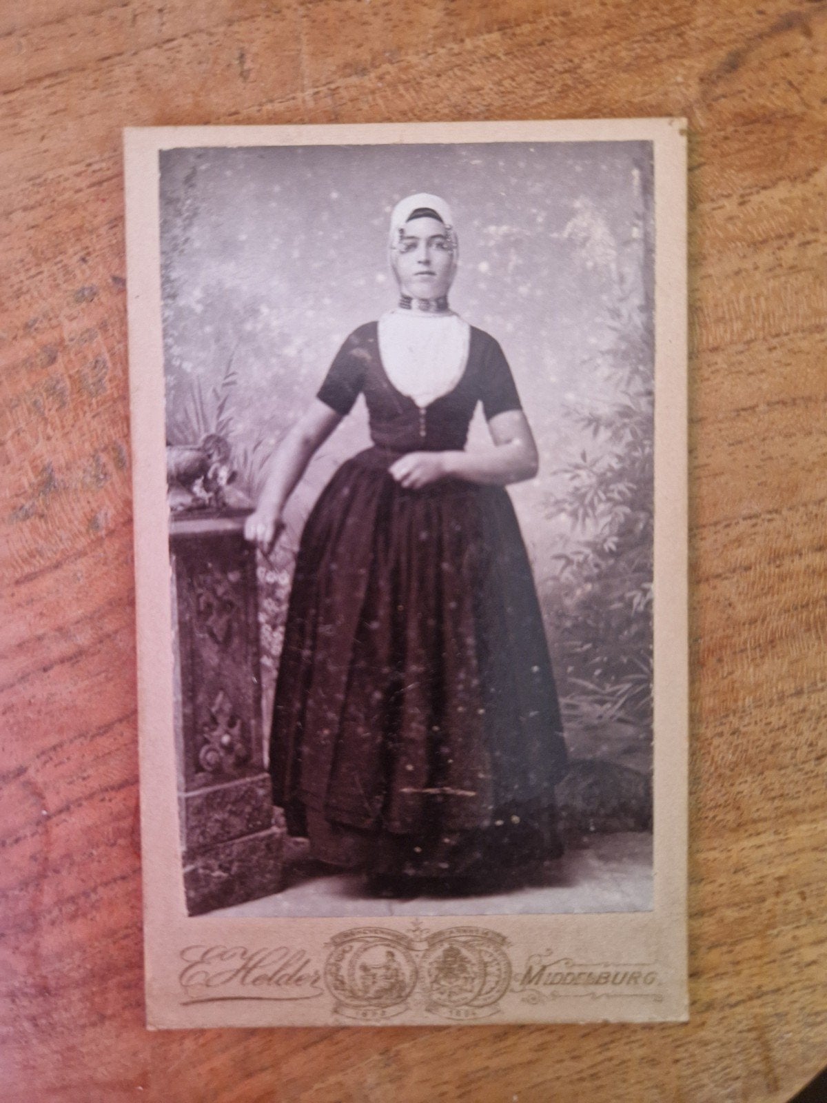 CDV No 40   foto zeeuwse dracht vrouw, Verzenden, Voor 1940, Gebruikt