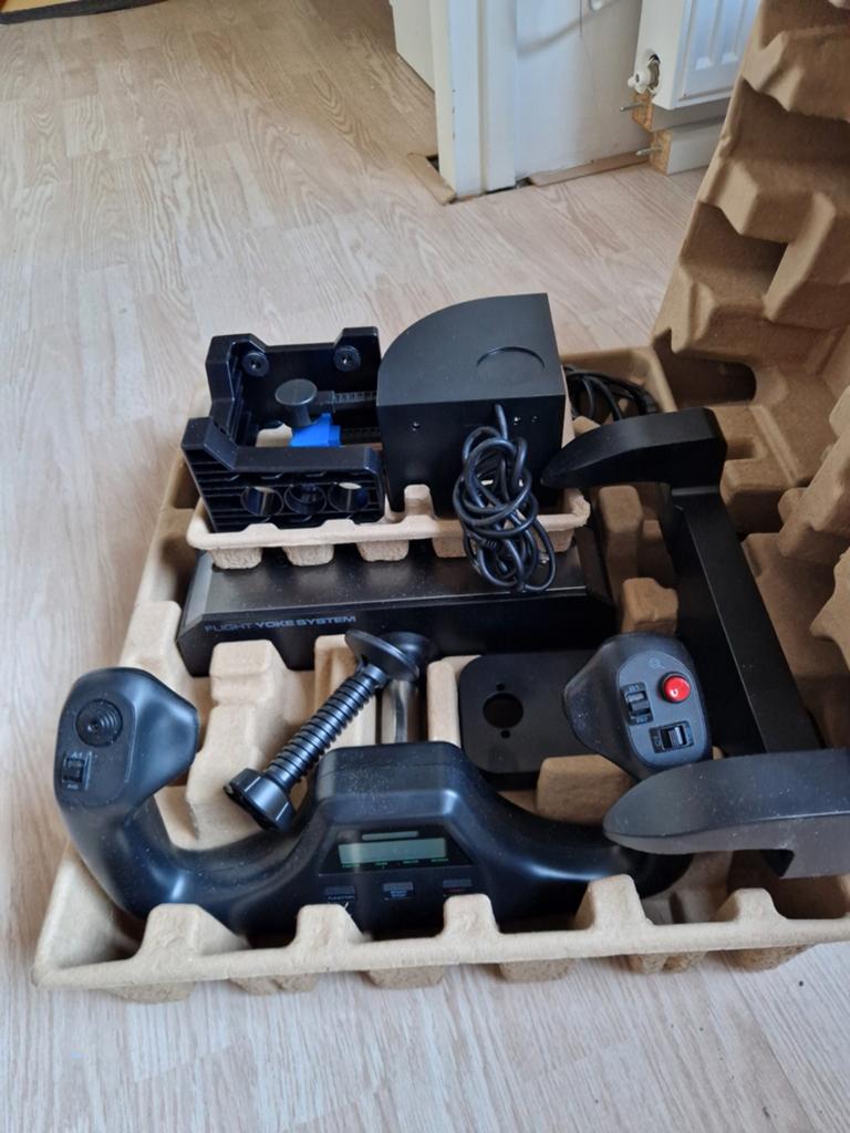 Logitech G Saitek Pro Flight Yoke System - Zo goed als nieuw, Spelcomputers en Games, Ophalen, Overige merken, Zo goed als nieuw