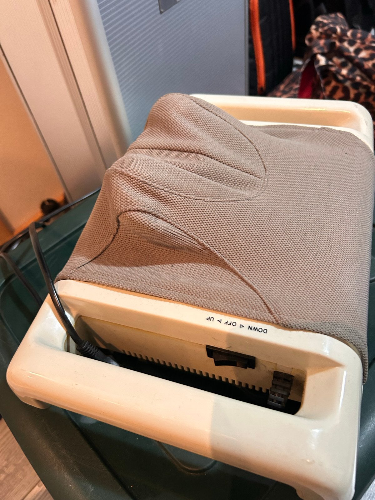 Compact massage apparaat voor nek, rug of voeten, Ophalen of Verzenden, Gebruikt, Apparaat