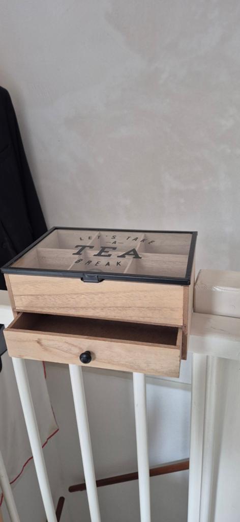 Houten theedoos met 6 vakken en lade - Zo goed als nieuw, Huis en Inrichting, Ophalen, Zo goed als nieuw