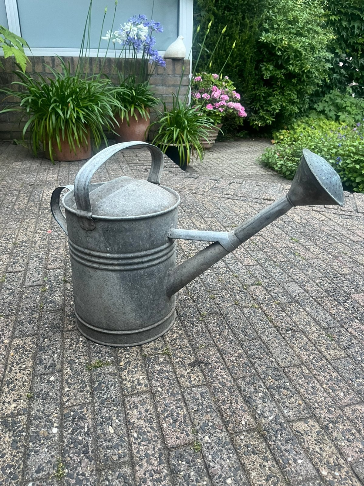 Zinken gieter voor buiten, Tuin en Terras, Gieters, Ophalen, Gebruikt, Metaal